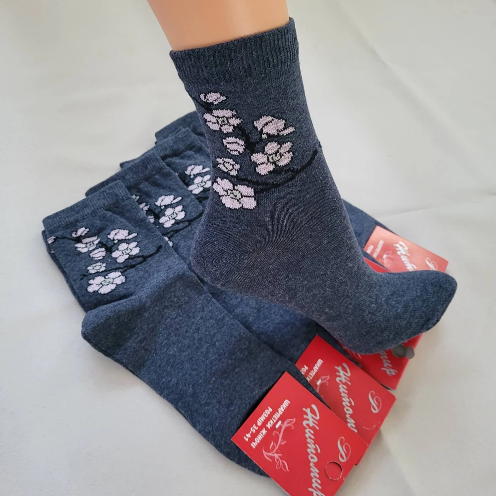 Класичний стрейчевий,з квітами сакури