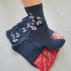 Зображення товара -  Класичний стрейчевий,з квітами сакури